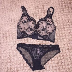 VS Chantilly Lace Bra Panty 36D/M new Lined Demi